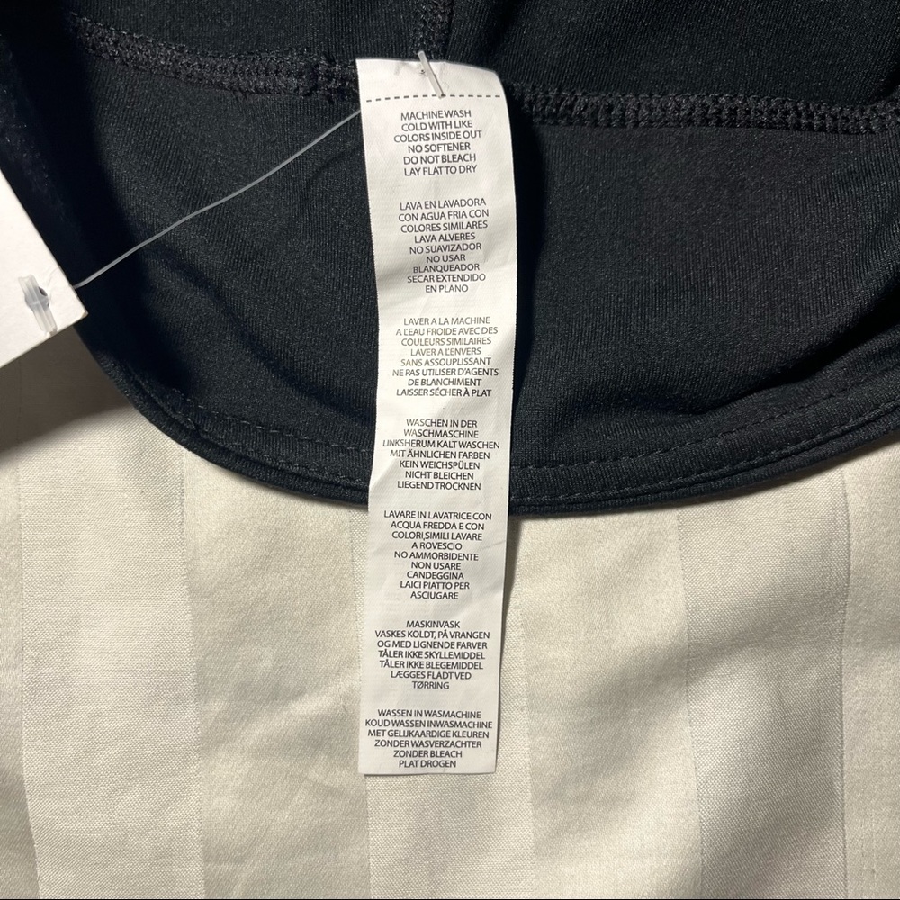 FABLETICS Black Capri Leggings - Picture 5 of 7